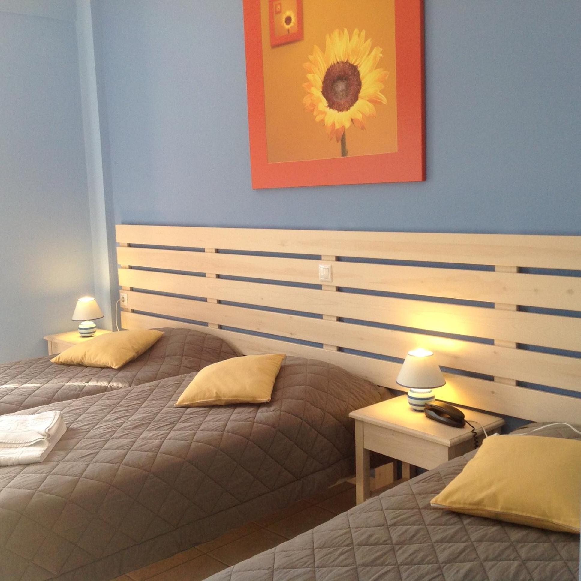 Hotel Nostos Frikes Quarto foto