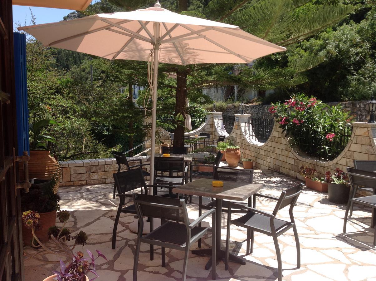 Hotel Nostos Frikes Exterior foto